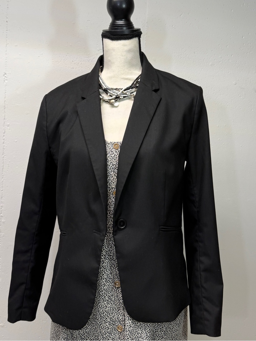 Classic Black Single-Button Blazer from H&M